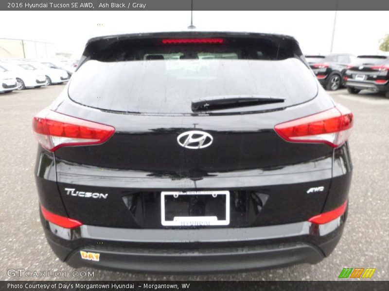 Ash Black / Gray 2016 Hyundai Tucson SE AWD