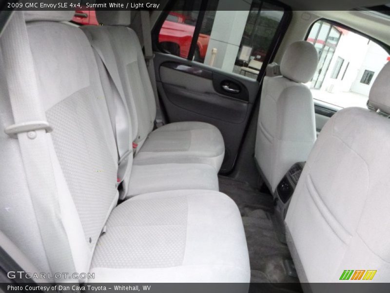 Summit White / Light Gray 2009 GMC Envoy SLE 4x4