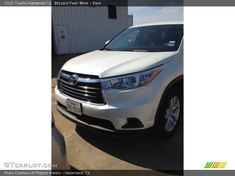 Blizzard Pearl White / Black 2015 Toyota Highlander LE