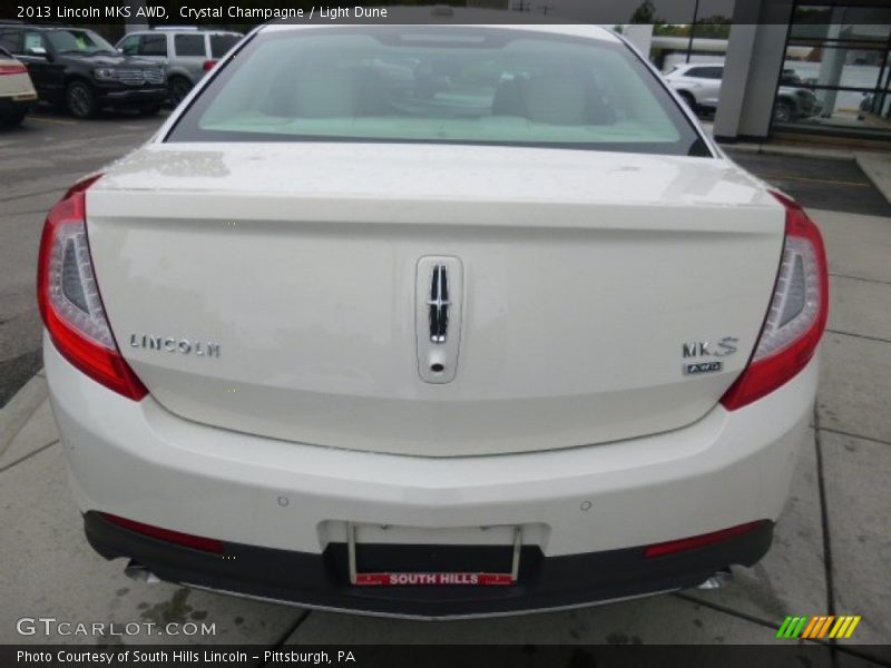 Crystal Champagne / Light Dune 2013 Lincoln MKS AWD