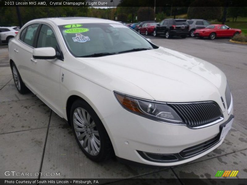 Crystal Champagne / Light Dune 2013 Lincoln MKS AWD