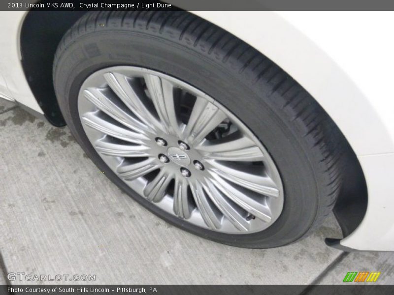 Crystal Champagne / Light Dune 2013 Lincoln MKS AWD
