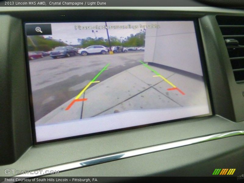 Crystal Champagne / Light Dune 2013 Lincoln MKS AWD
