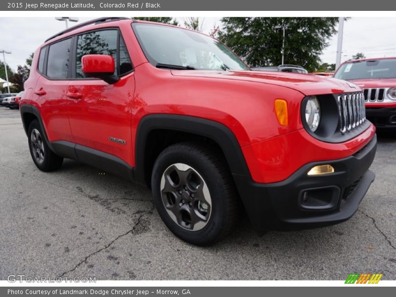 Front 3/4 View of 2015 Renegade Latitude