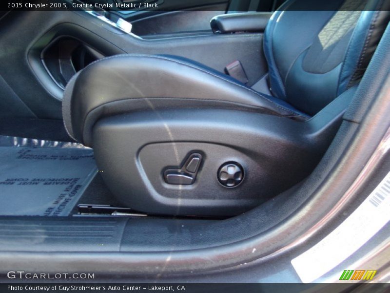 Granite Crystal Metallic / Black 2015 Chrysler 200 S