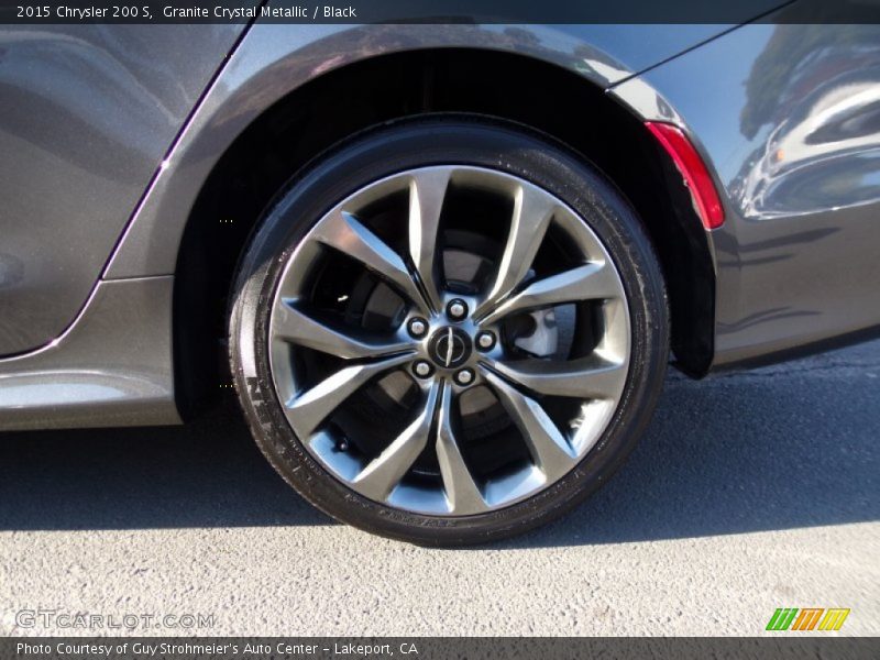 Granite Crystal Metallic / Black 2015 Chrysler 200 S