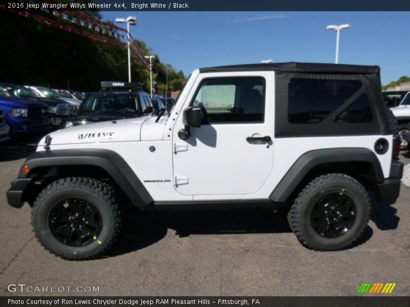Bright White / Black 2016 Jeep Wrangler Willys Wheeler 4x4