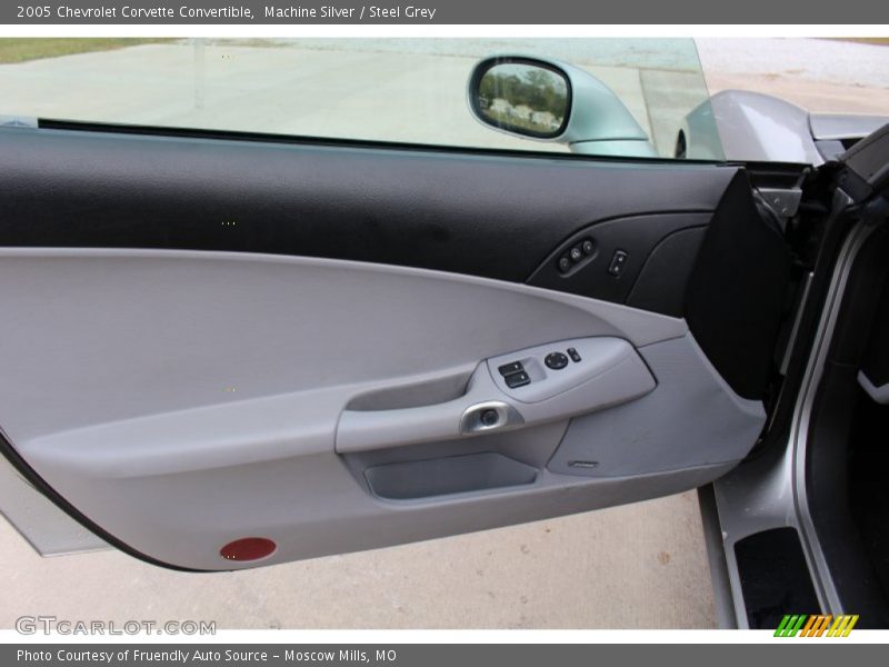 Machine Silver / Steel Grey 2005 Chevrolet Corvette Convertible
