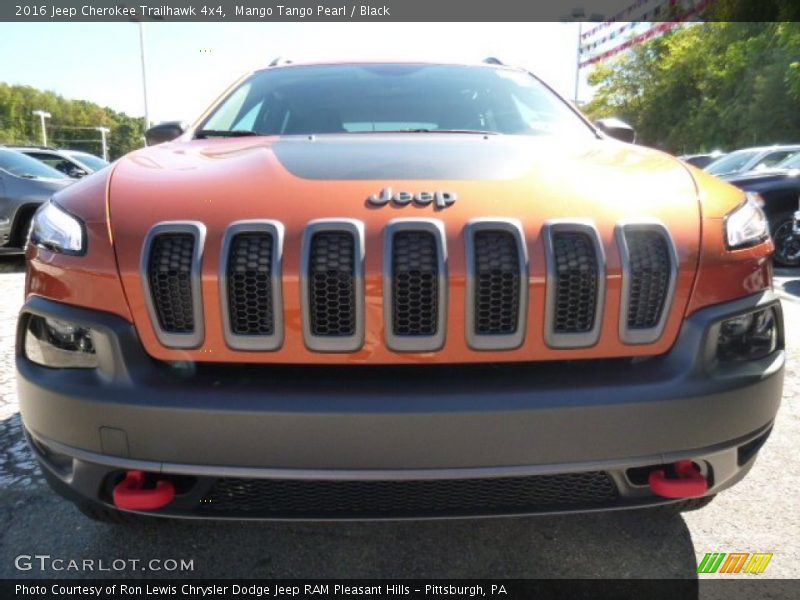 Mango Tango Pearl / Black 2016 Jeep Cherokee Trailhawk 4x4