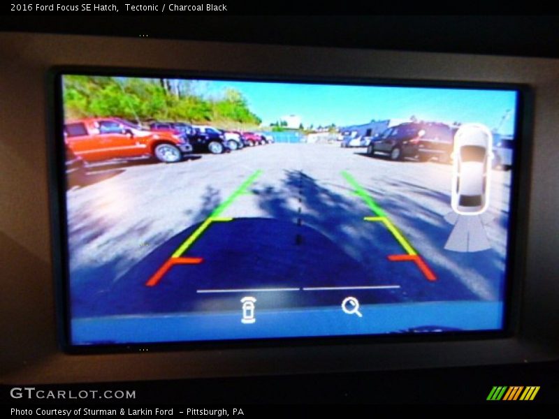Tectonic / Charcoal Black 2016 Ford Focus SE Hatch