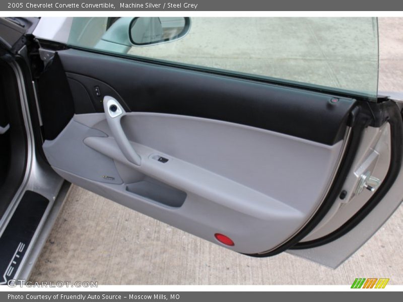 Machine Silver / Steel Grey 2005 Chevrolet Corvette Convertible