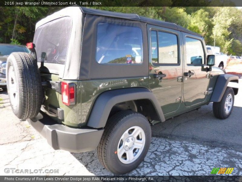 Tank / Black 2016 Jeep Wrangler Unlimited Sport 4x4