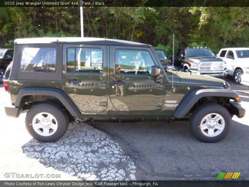 Tank / Black 2016 Jeep Wrangler Unlimited Sport 4x4