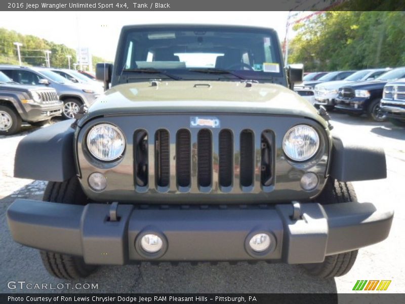 Tank / Black 2016 Jeep Wrangler Unlimited Sport 4x4