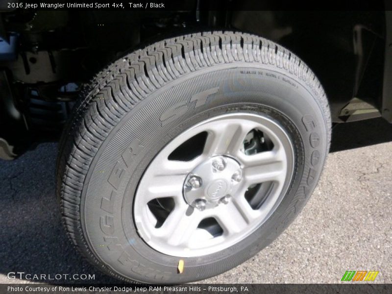 Tank / Black 2016 Jeep Wrangler Unlimited Sport 4x4