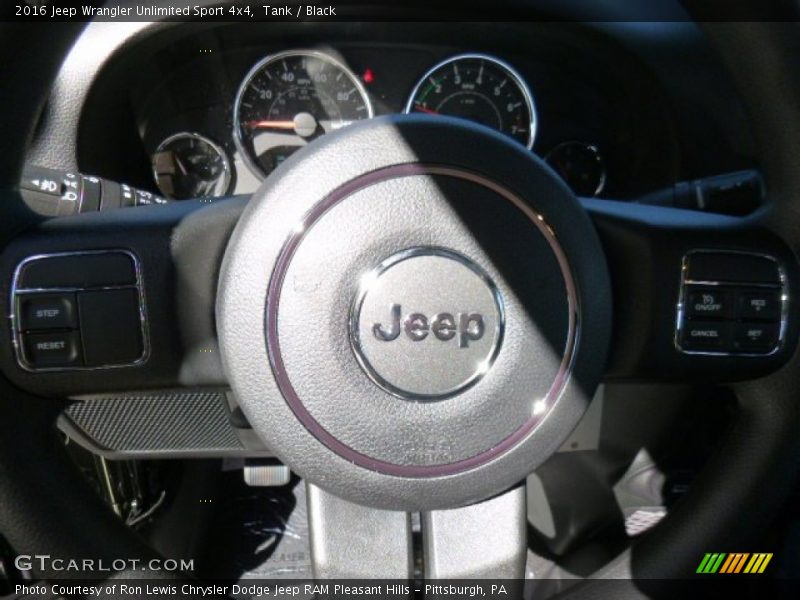 Tank / Black 2016 Jeep Wrangler Unlimited Sport 4x4