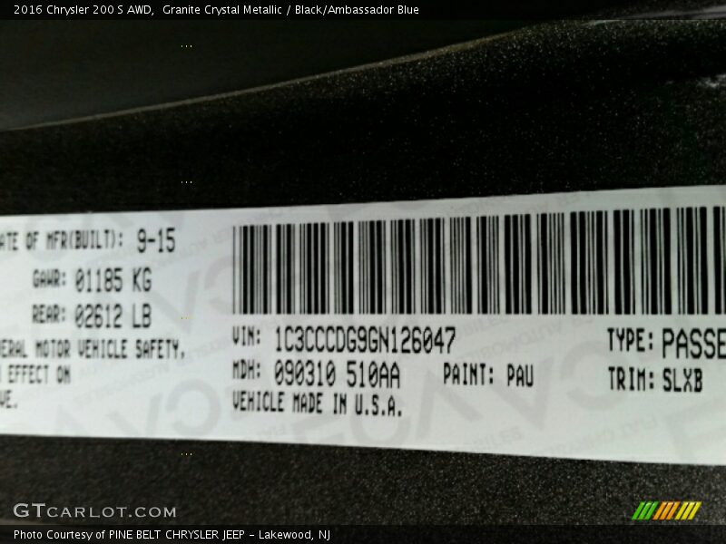 Granite Crystal Metallic / Black/Ambassador Blue 2016 Chrysler 200 S AWD