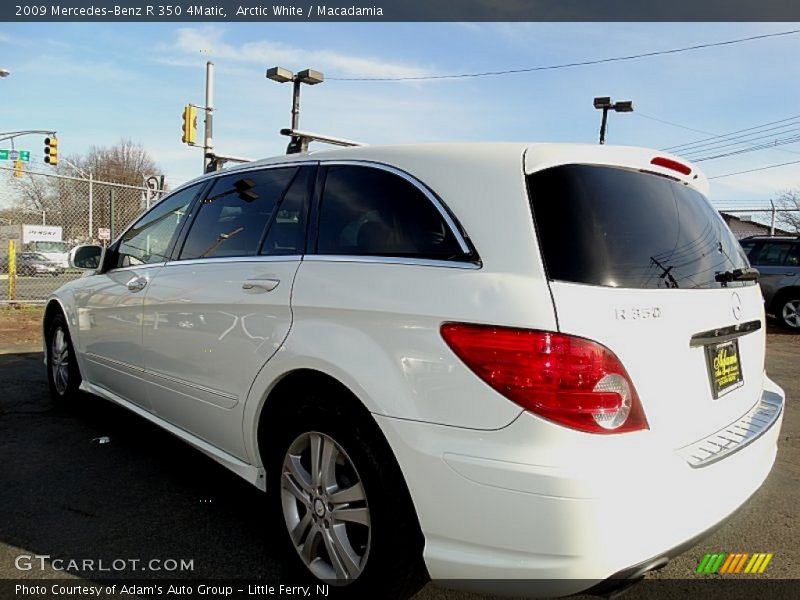 Arctic White / Macadamia 2009 Mercedes-Benz R 350 4Matic