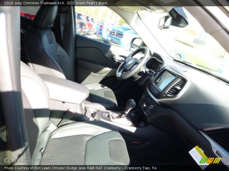 ECO Green Pearl / Black 2016 Jeep Cherokee Trailhawk 4x4