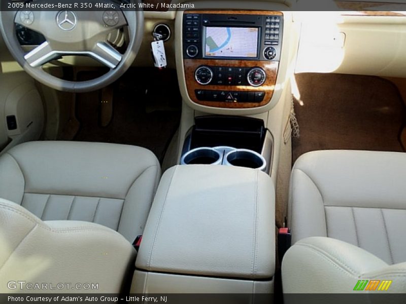 Arctic White / Macadamia 2009 Mercedes-Benz R 350 4Matic