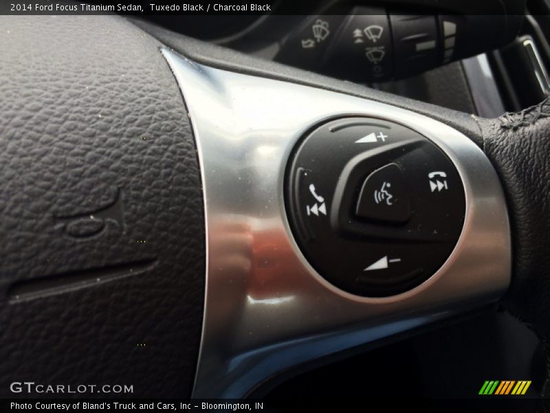 Tuxedo Black / Charcoal Black 2014 Ford Focus Titanium Sedan
