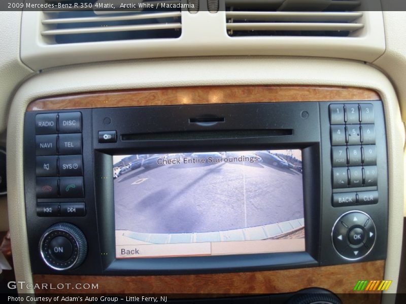 Arctic White / Macadamia 2009 Mercedes-Benz R 350 4Matic
