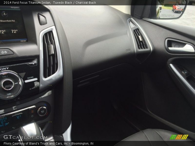 Tuxedo Black / Charcoal Black 2014 Ford Focus Titanium Sedan