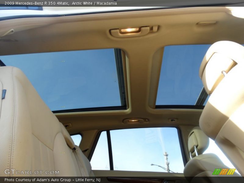 Arctic White / Macadamia 2009 Mercedes-Benz R 350 4Matic