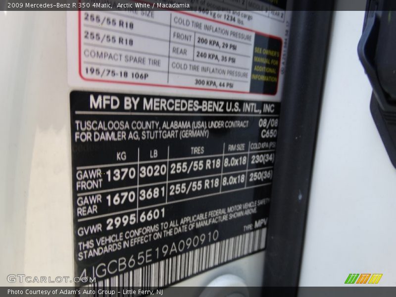 Arctic White / Macadamia 2009 Mercedes-Benz R 350 4Matic