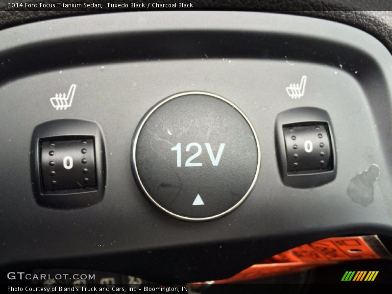 Tuxedo Black / Charcoal Black 2014 Ford Focus Titanium Sedan