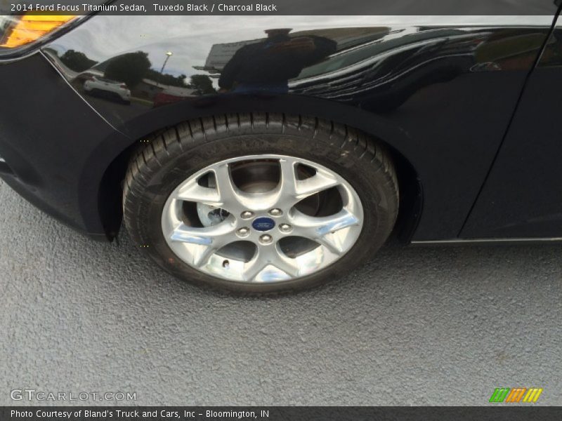 Tuxedo Black / Charcoal Black 2014 Ford Focus Titanium Sedan