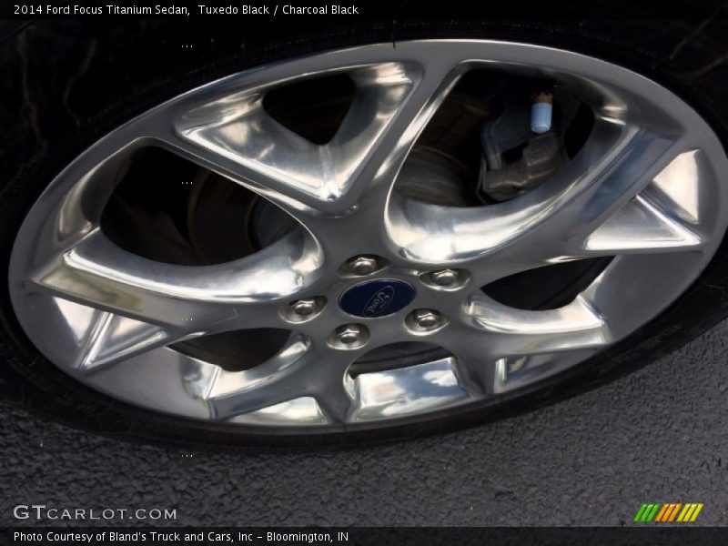 Tuxedo Black / Charcoal Black 2014 Ford Focus Titanium Sedan