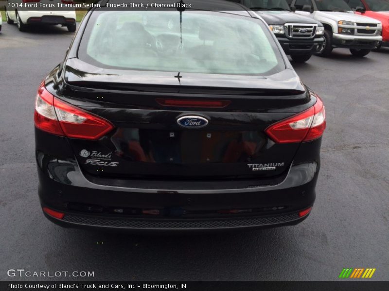 Tuxedo Black / Charcoal Black 2014 Ford Focus Titanium Sedan