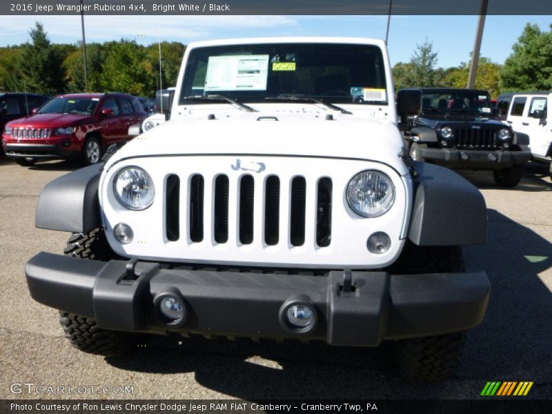 Bright White / Black 2016 Jeep Wrangler Rubicon 4x4