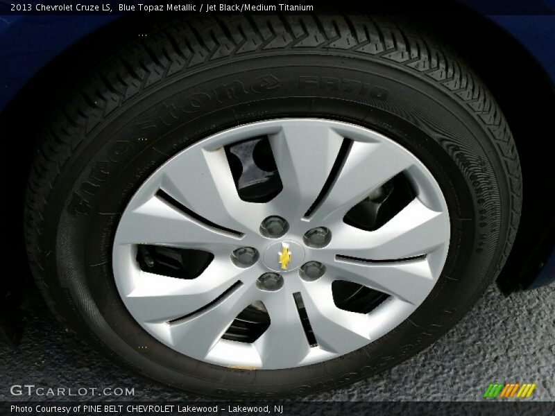 Blue Topaz Metallic / Jet Black/Medium Titanium 2013 Chevrolet Cruze LS