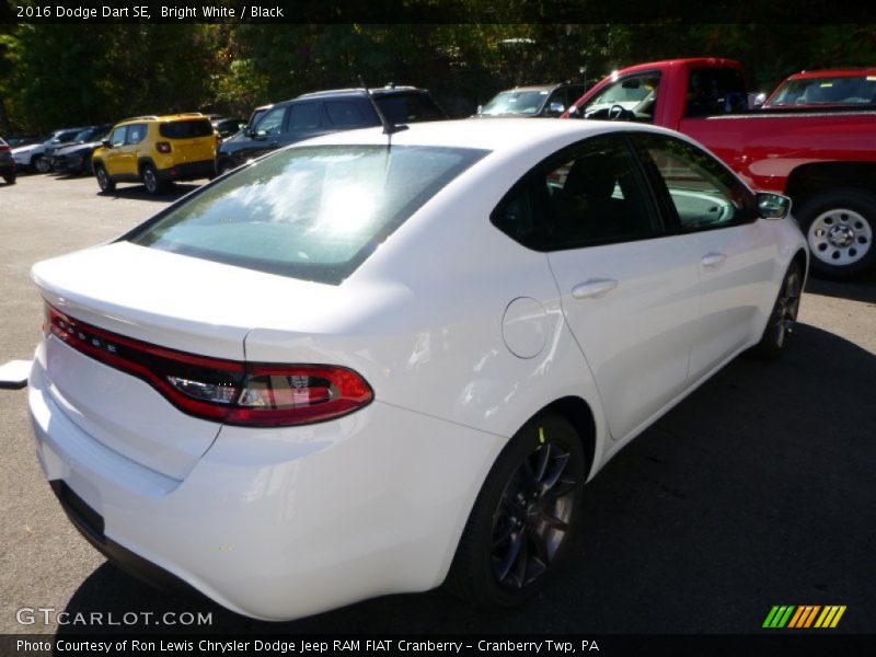 Bright White / Black 2016 Dodge Dart SE