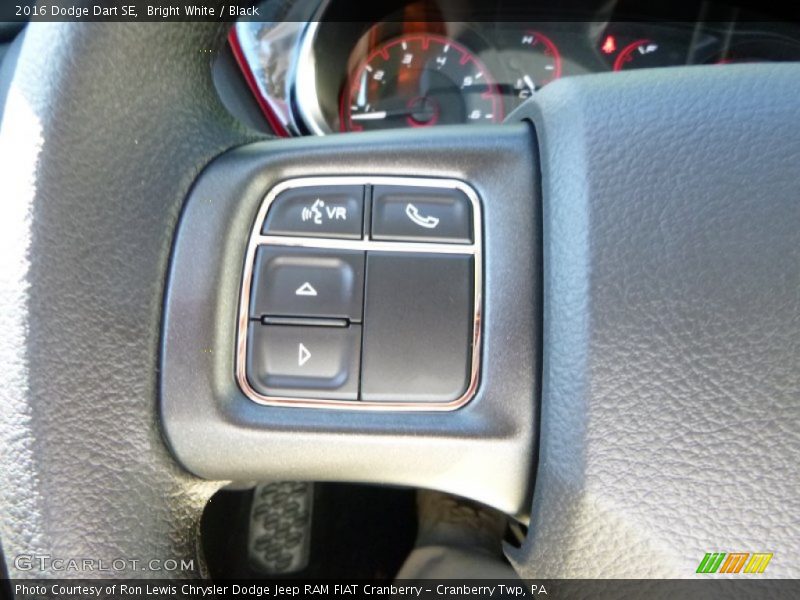 Bright White / Black 2016 Dodge Dart SE