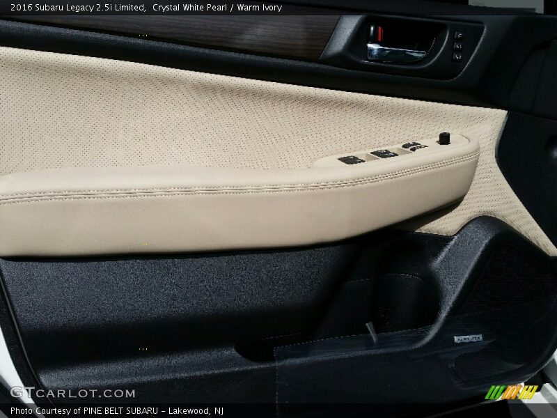 Crystal White Pearl / Warm Ivory 2016 Subaru Legacy 2.5i Limited