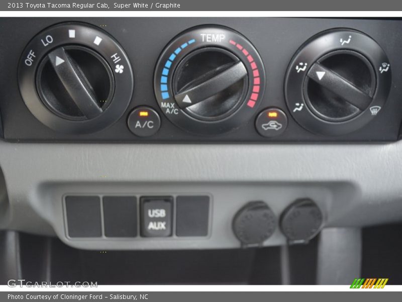 Super White / Graphite 2013 Toyota Tacoma Regular Cab
