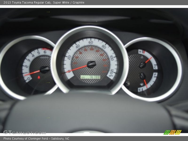Super White / Graphite 2013 Toyota Tacoma Regular Cab
