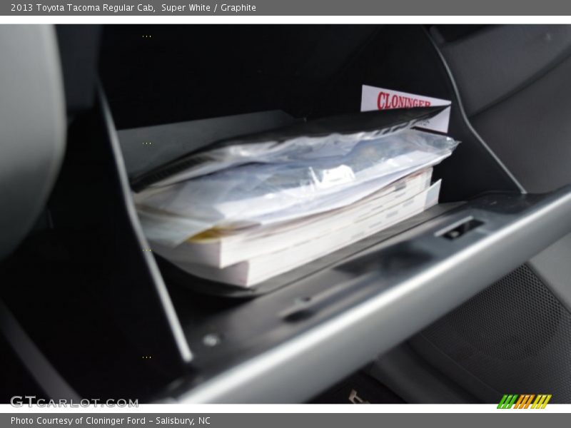 Super White / Graphite 2013 Toyota Tacoma Regular Cab