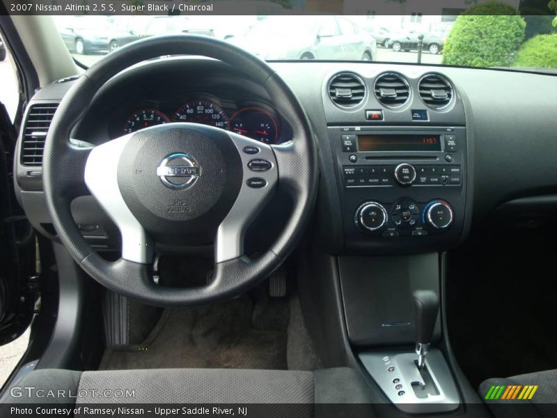 Super Black / Charcoal 2007 Nissan Altima 2.5 S