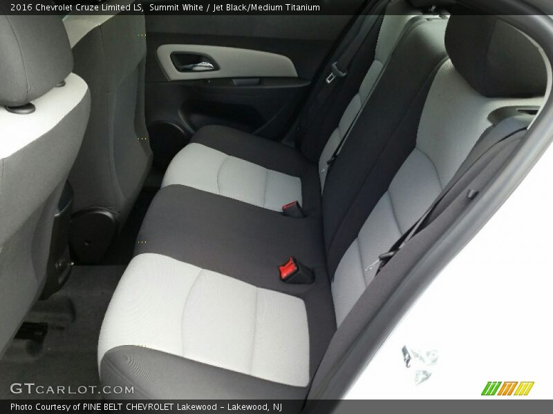 Summit White / Jet Black/Medium Titanium 2016 Chevrolet Cruze Limited LS