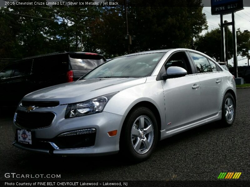 Silver Ice Metallic / Jet Black 2016 Chevrolet Cruze Limited LT