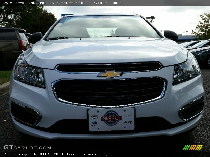 Summit White / Jet Black/Medium Titanium 2016 Chevrolet Cruze Limited LS