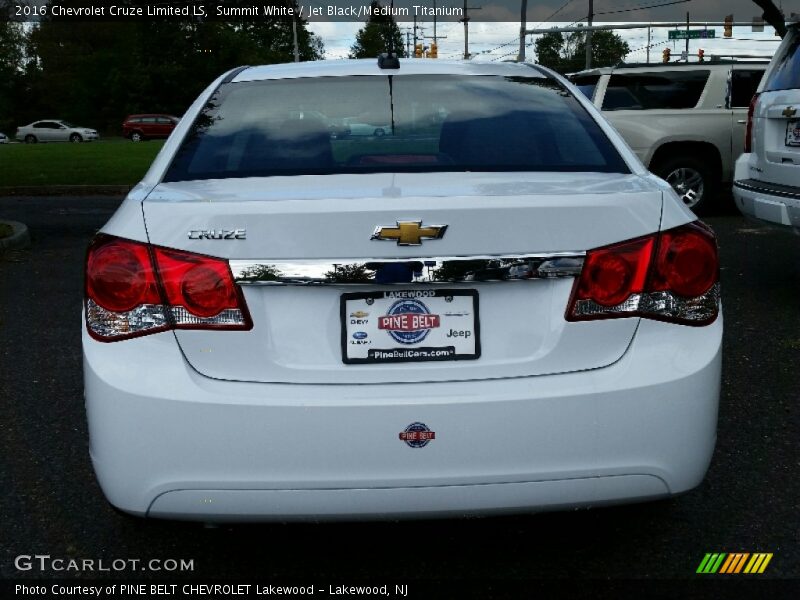 Summit White / Jet Black/Medium Titanium 2016 Chevrolet Cruze Limited LS