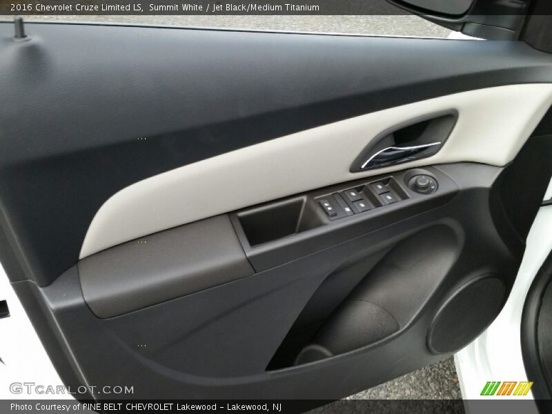 Summit White / Jet Black/Medium Titanium 2016 Chevrolet Cruze Limited LS