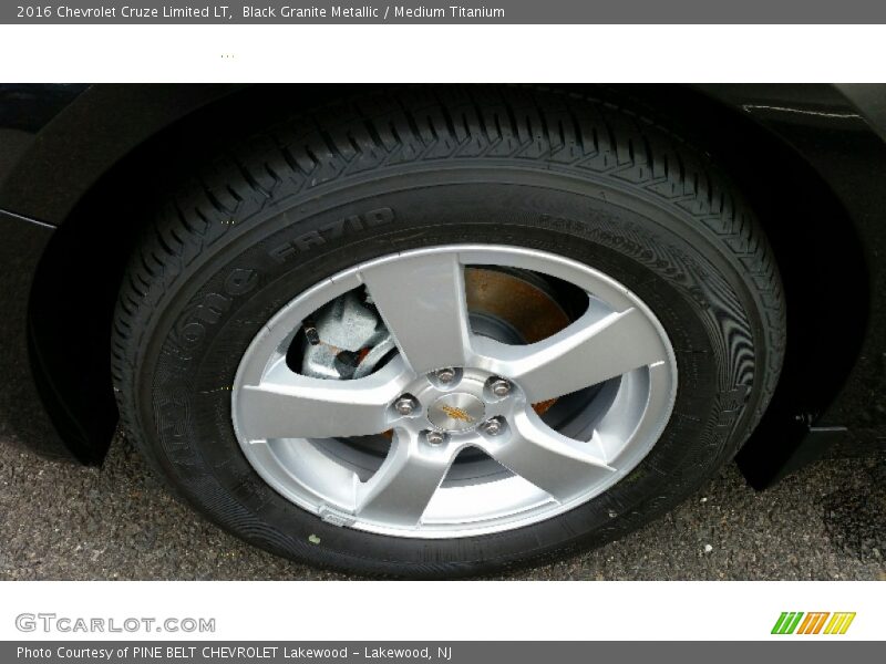 Black Granite Metallic / Medium Titanium 2016 Chevrolet Cruze Limited LT