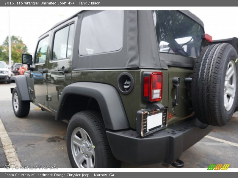 Tank / Black 2016 Jeep Wrangler Unlimited Sport 4x4