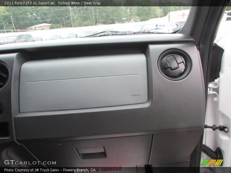 Oxford White / Steel Gray 2011 Ford F150 XL SuperCab